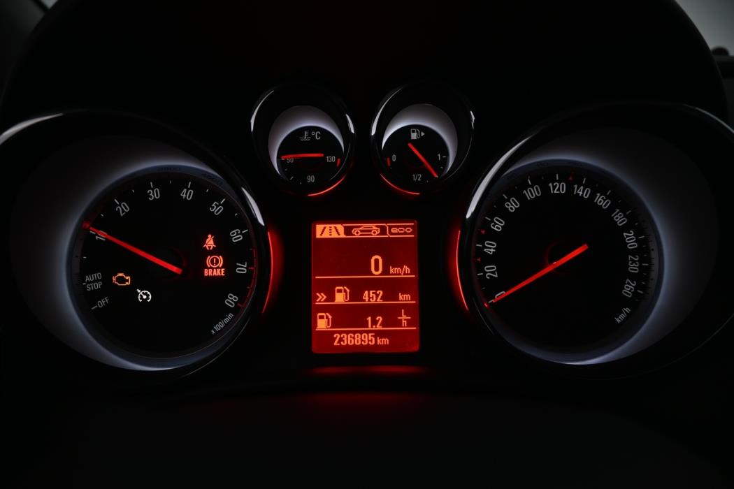 OPEL Astra 2013