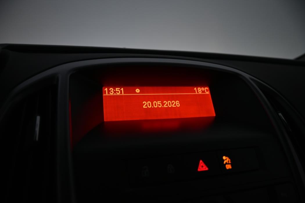 OPEL Astra 2013