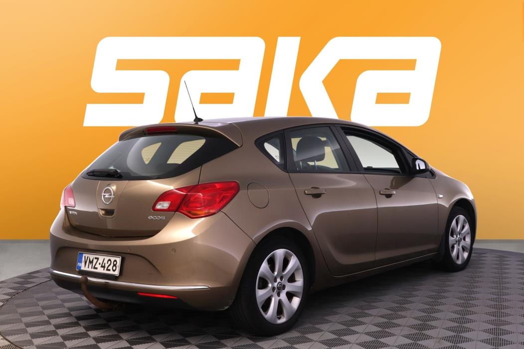 OPEL Astra 2013