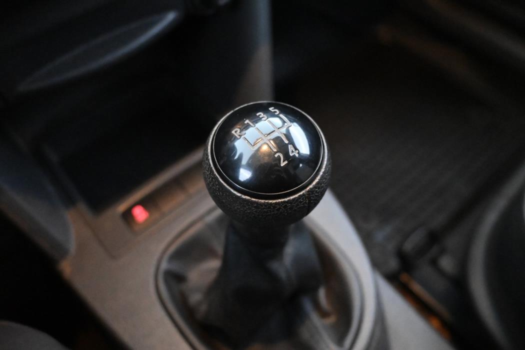 VOLKSWAGEN Caddy 2011