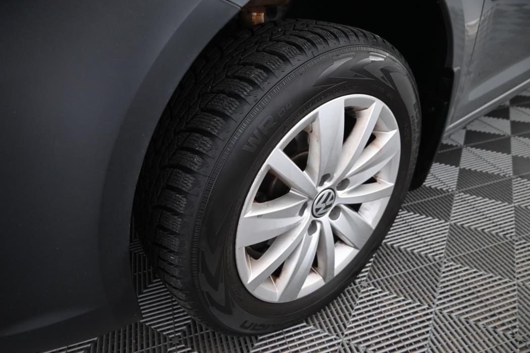 VOLKSWAGEN Caddy 2011