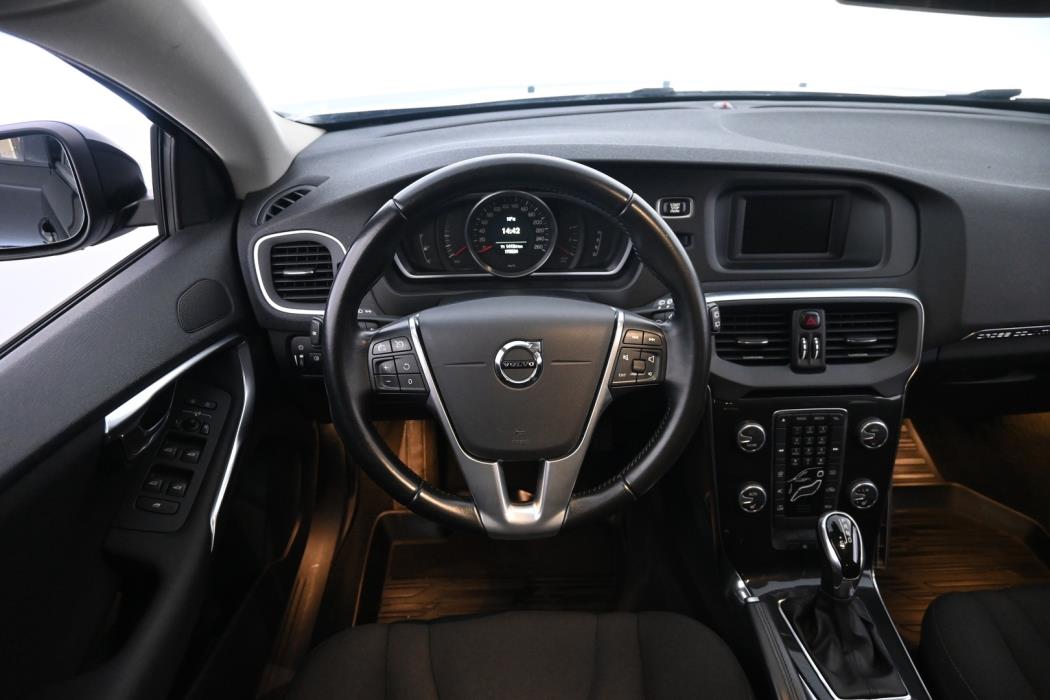 VOLVO V40 Cross Country 2017