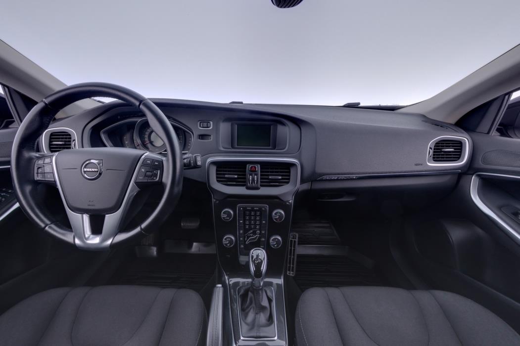 VOLVO V40 Cross Country 2017