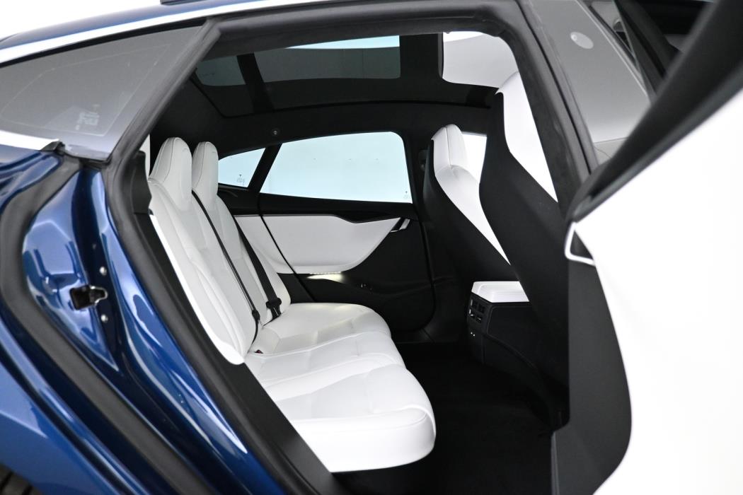 TESLA Model S 2019
