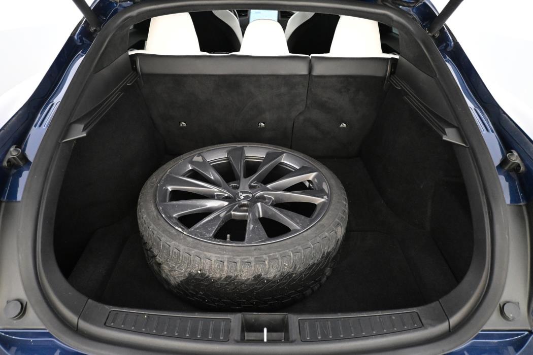 TESLA Model S 2019