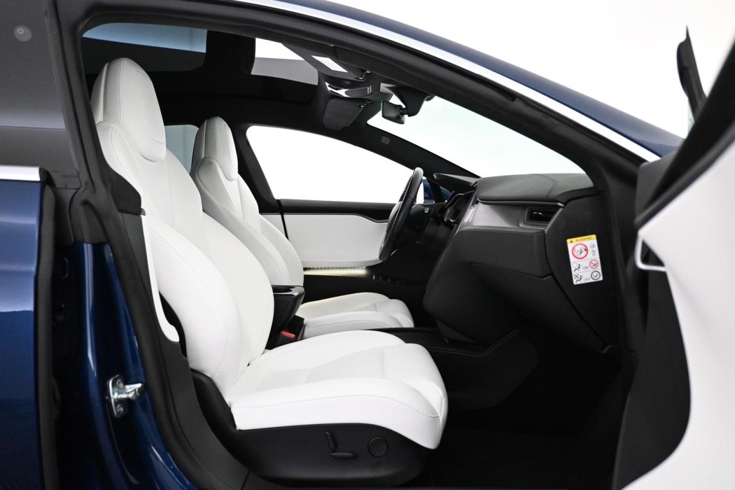 TESLA Model S 2019