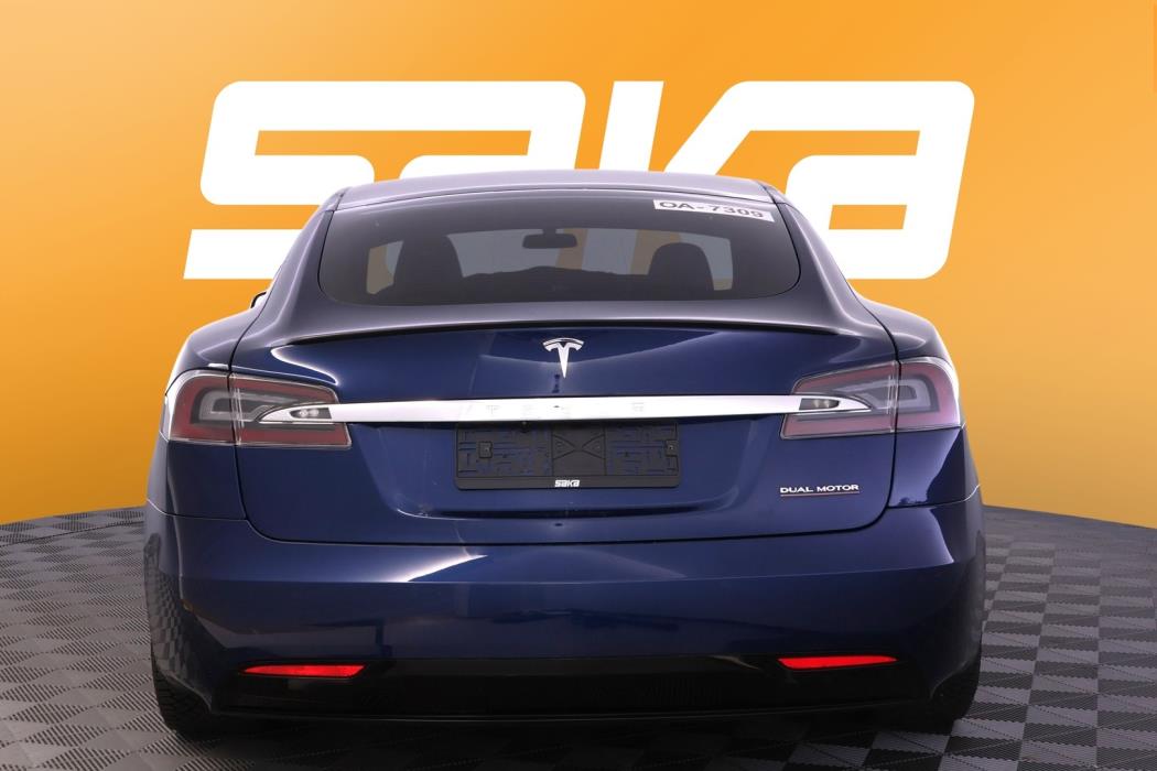 TESLA Model S 2019
