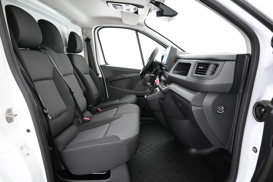 RENAULT Trafic 2025