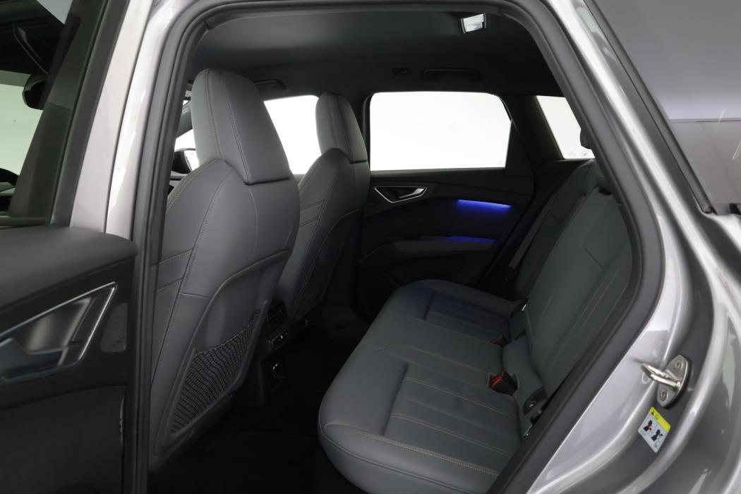 AUDI Q4 e-tron 2022