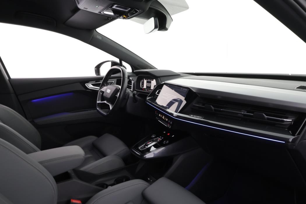 AUDI Q4 e-tron 2022
