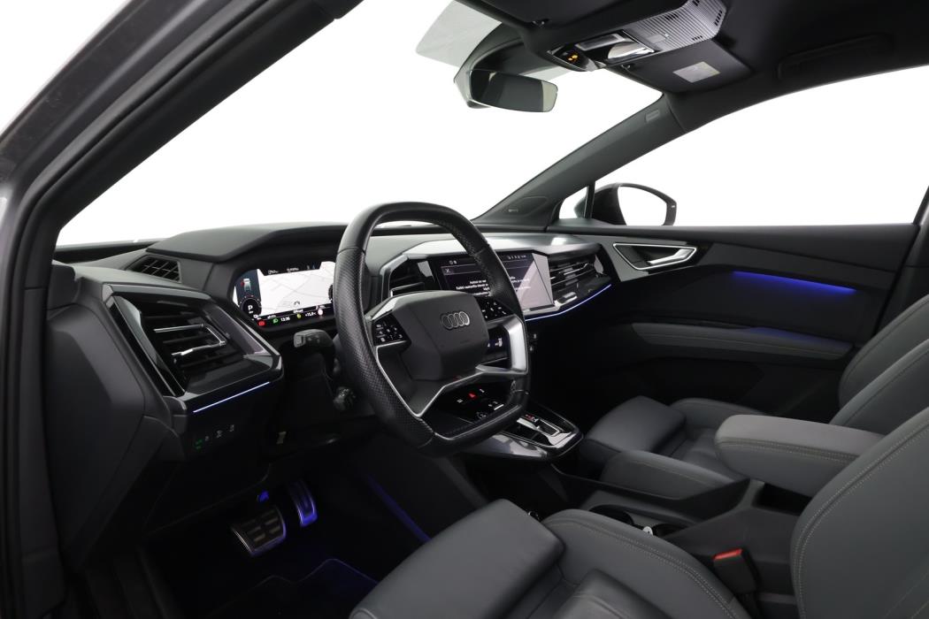 AUDI Q4 e-tron 2022