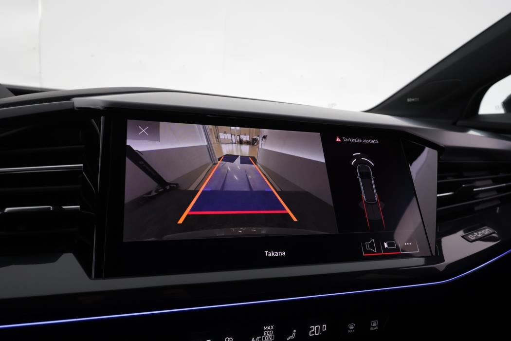AUDI Q4 e-tron 2022