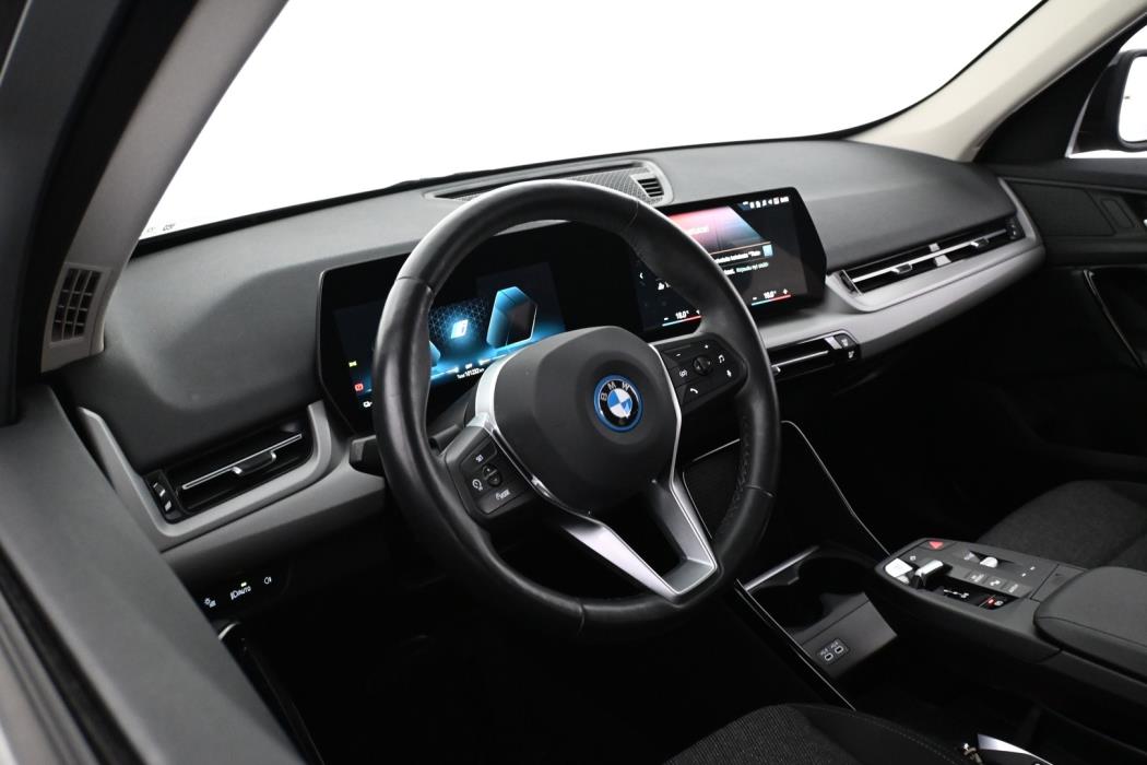 BMW iX1 2023
