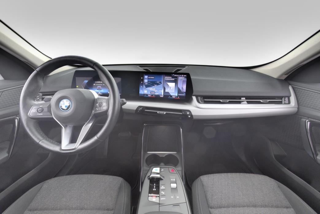 BMW iX1 2023