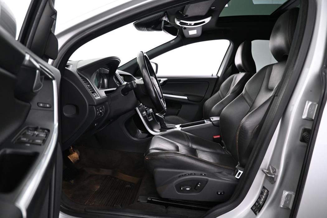 VOLVO XC60 2016