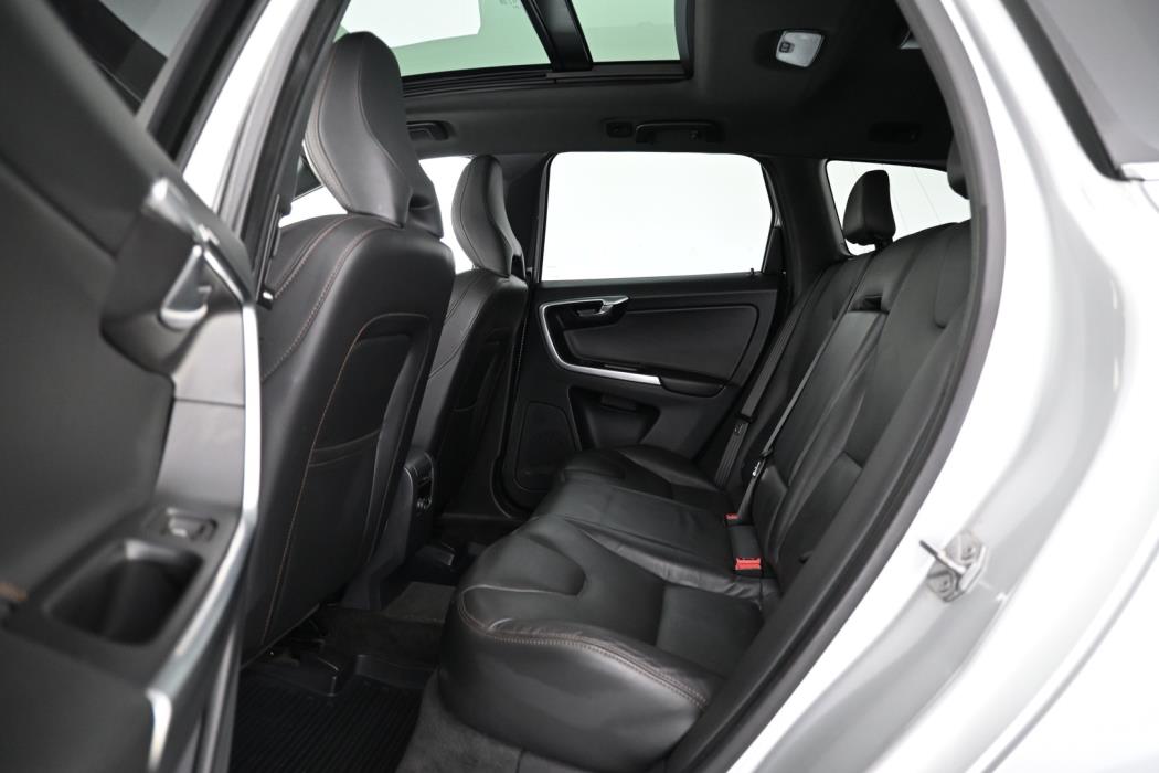 VOLVO XC60 2016