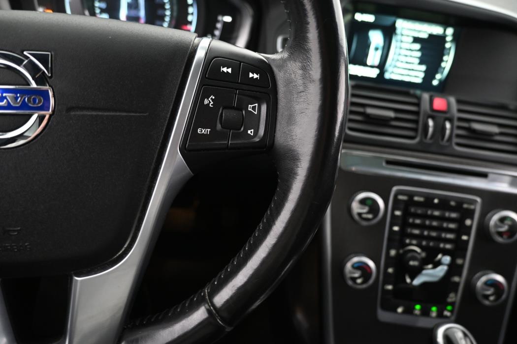 VOLVO XC60 2016