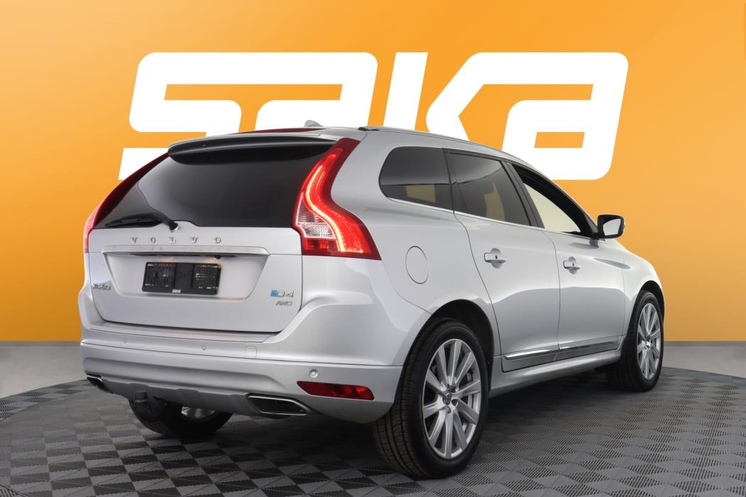 VOLVO XC60 2016