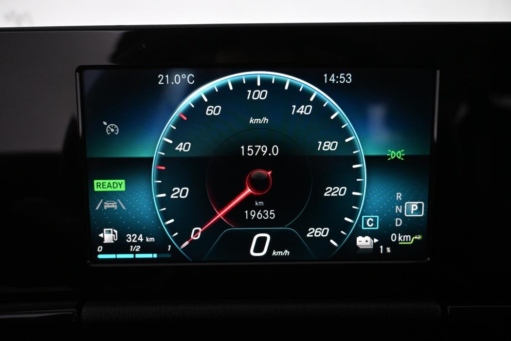 MERCEDES-BENZ B 2023