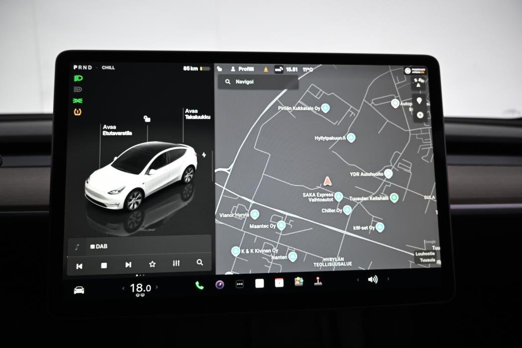 TESLA Model Y 2024