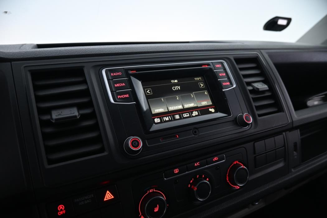VOLKSWAGEN Transporter 2017