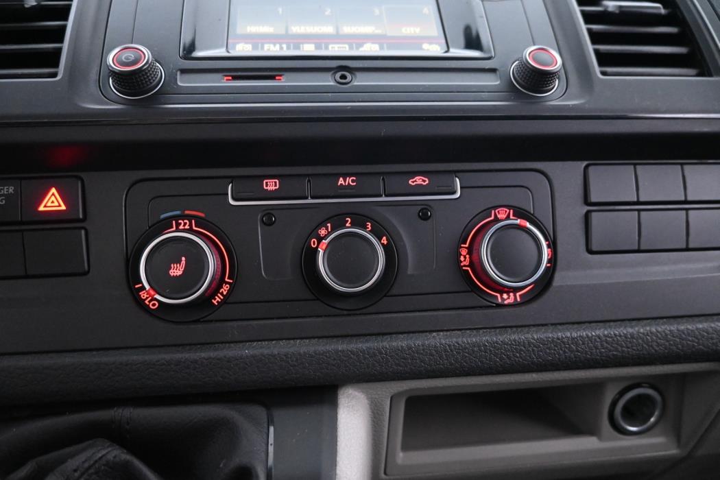 VOLKSWAGEN Transporter 2017