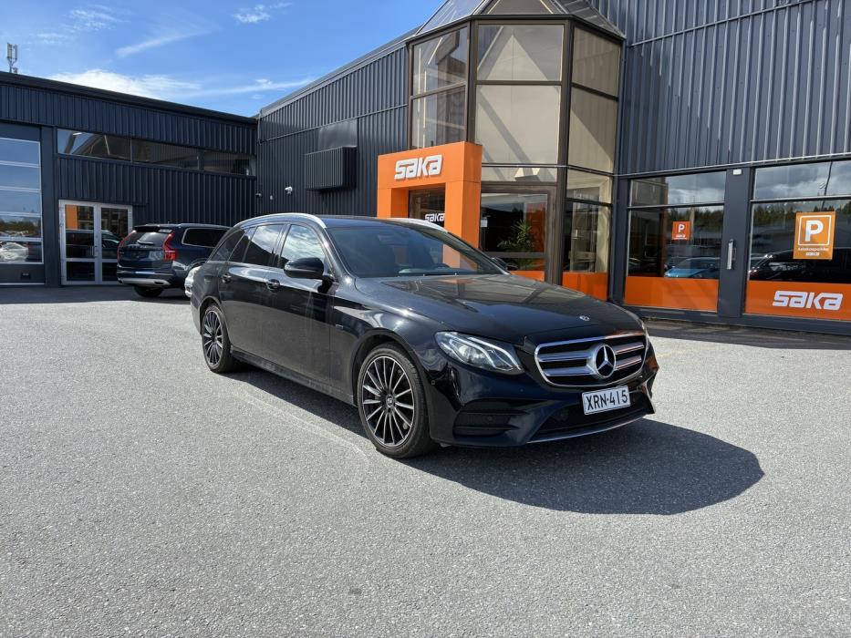 MERCEDES-BENZ E 2020