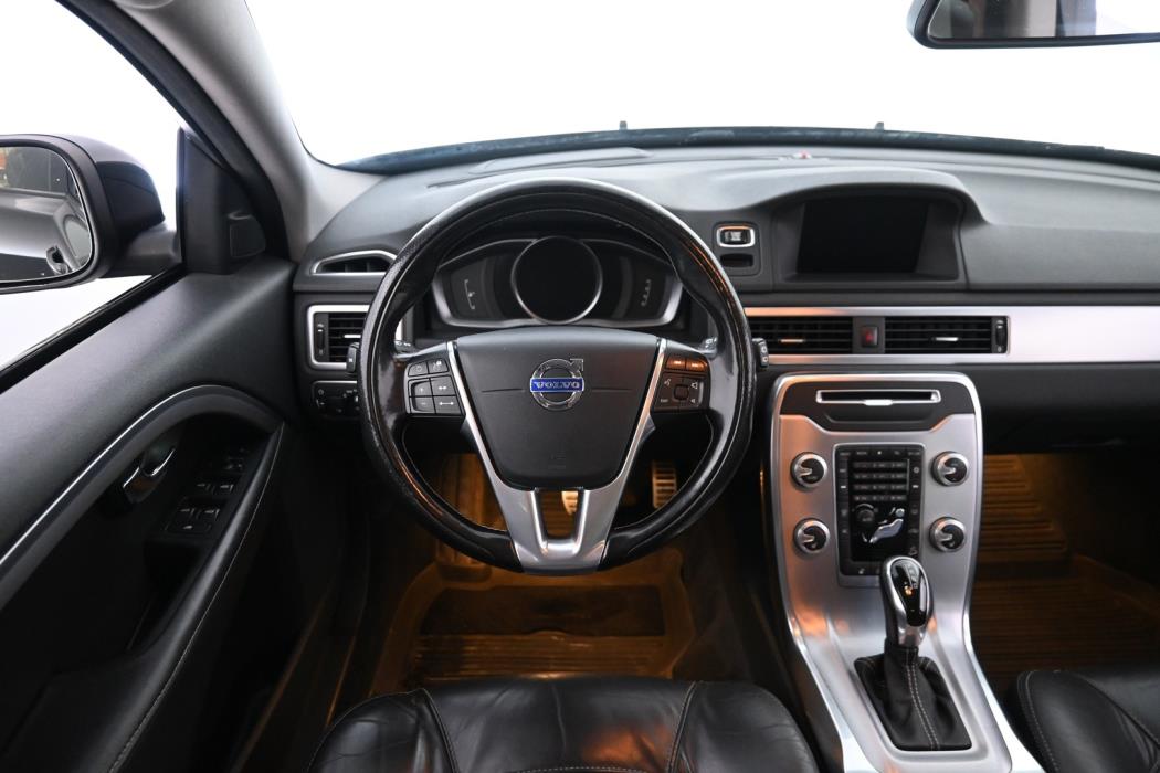 VOLVO XC70 2016
