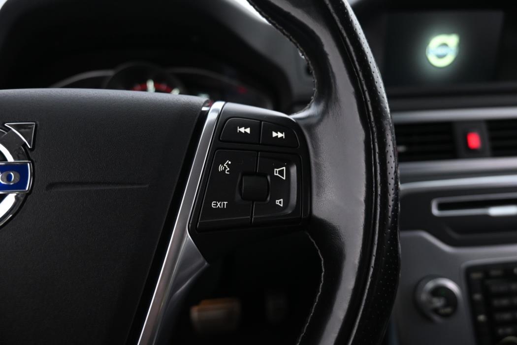 VOLVO XC70 2016