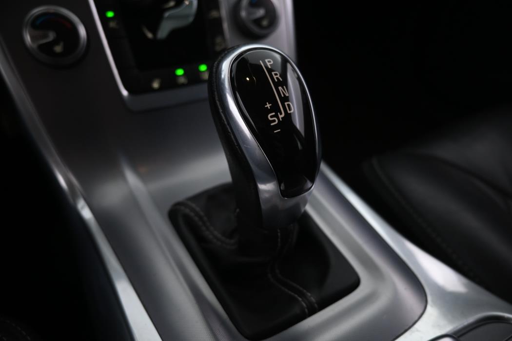 VOLVO XC70 2016