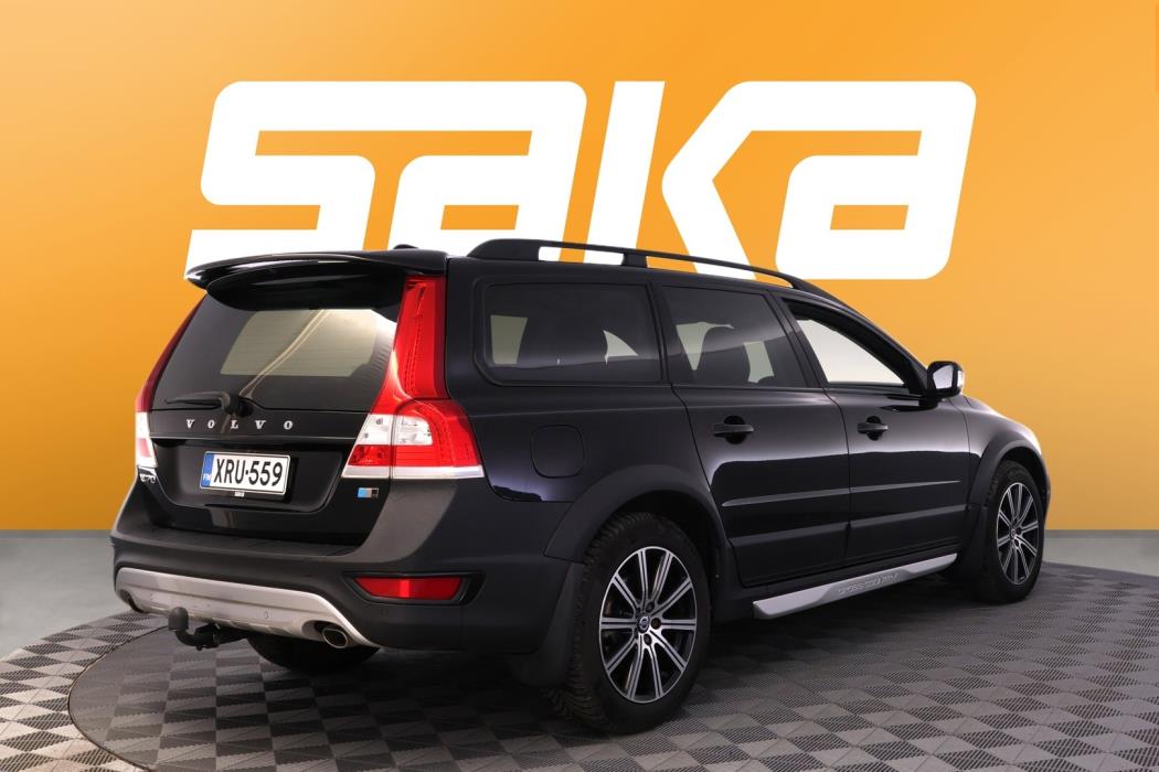VOLVO XC70 2016