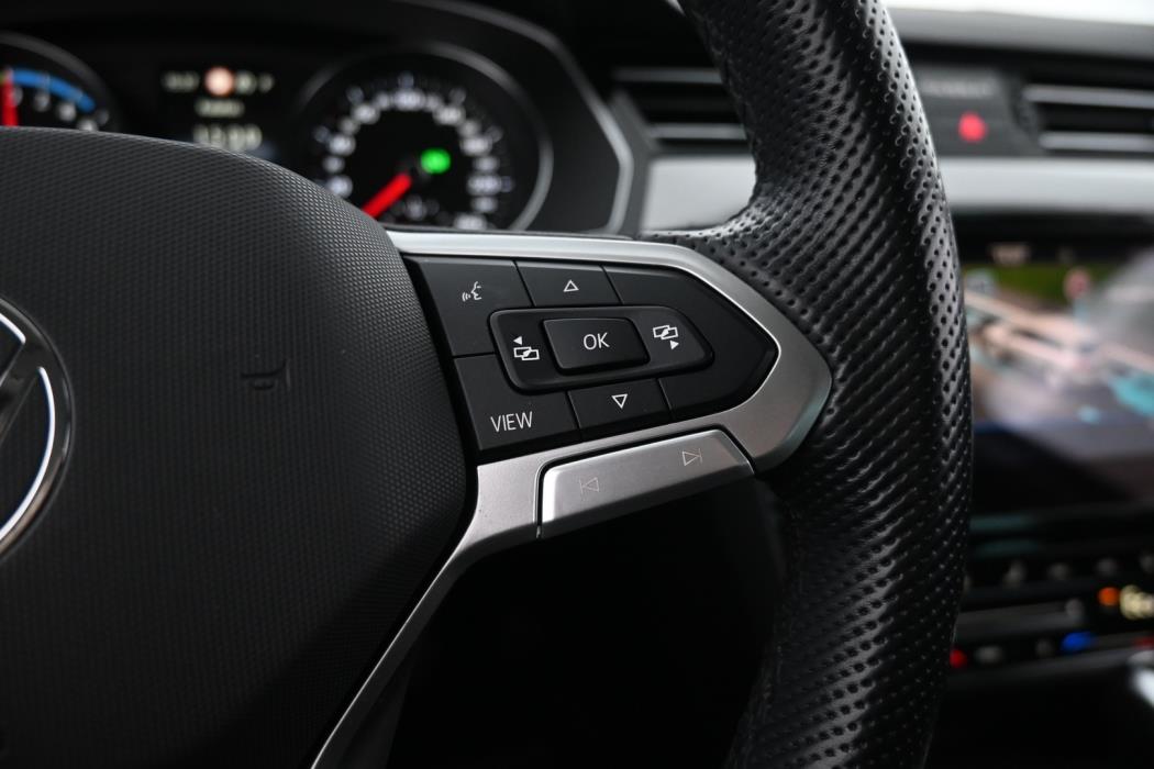 VOLKSWAGEN Passat 2020