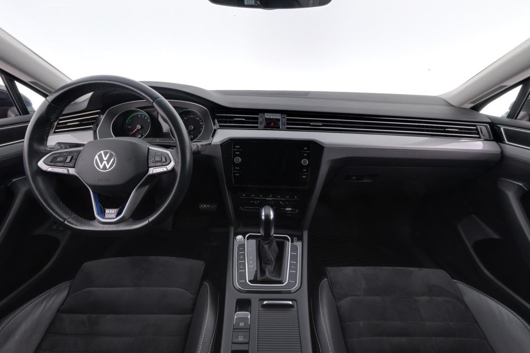 VOLKSWAGEN Passat 2020