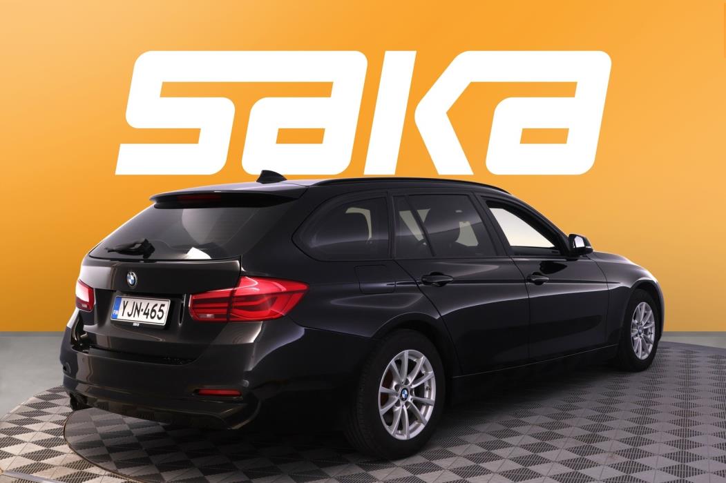 BMW 318 2017