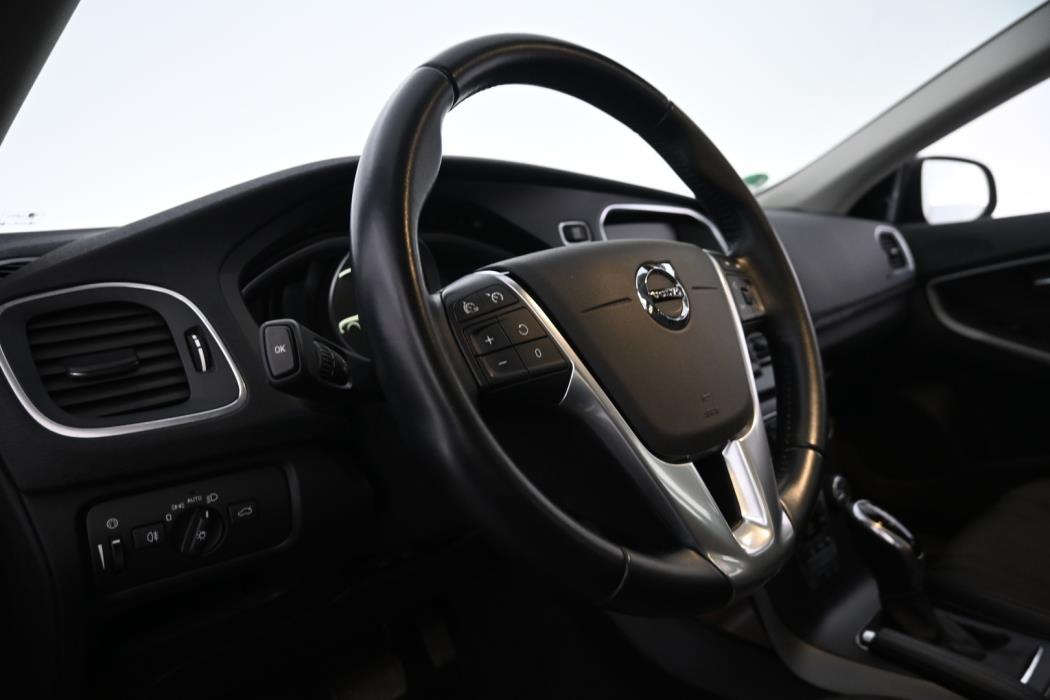 VOLVO V40 Cross Country 2017