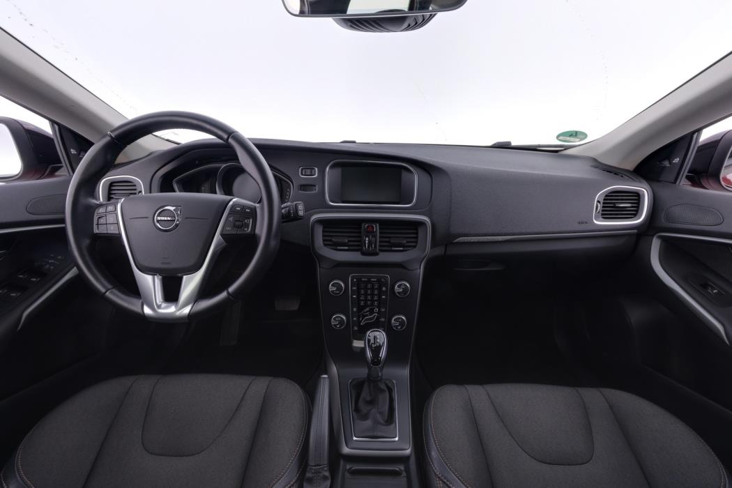 VOLVO V40 Cross Country 2017