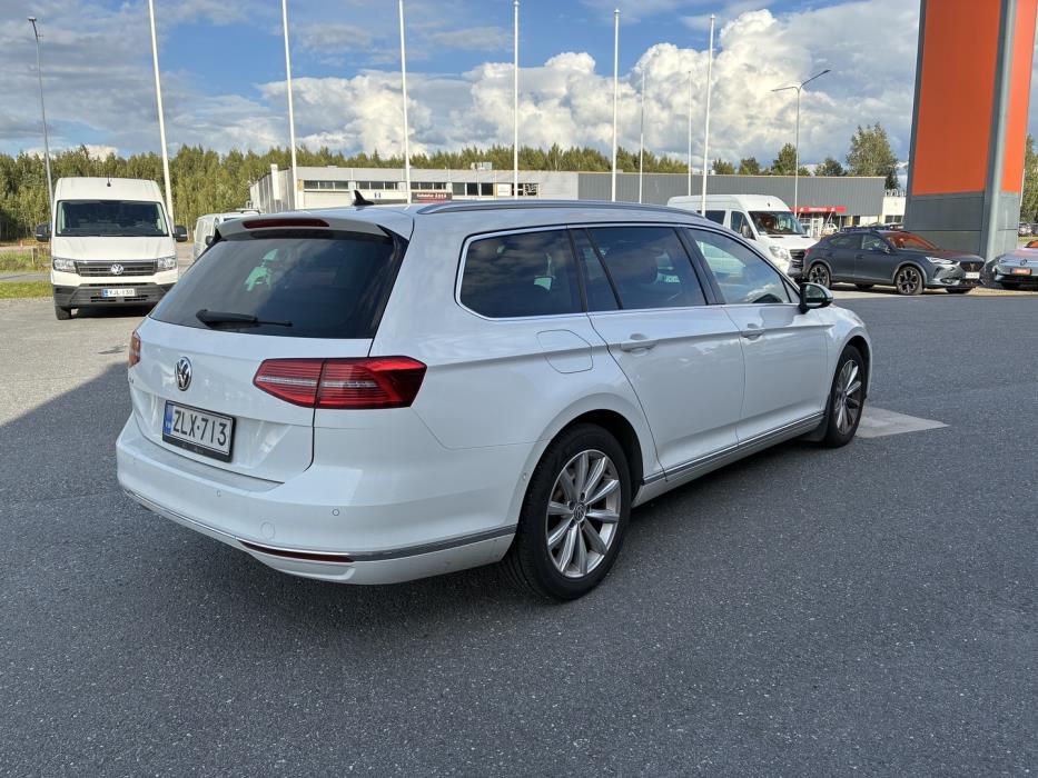 VOLKSWAGEN Passat 2018