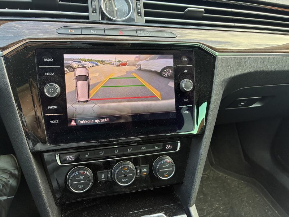VOLKSWAGEN Passat 2018
