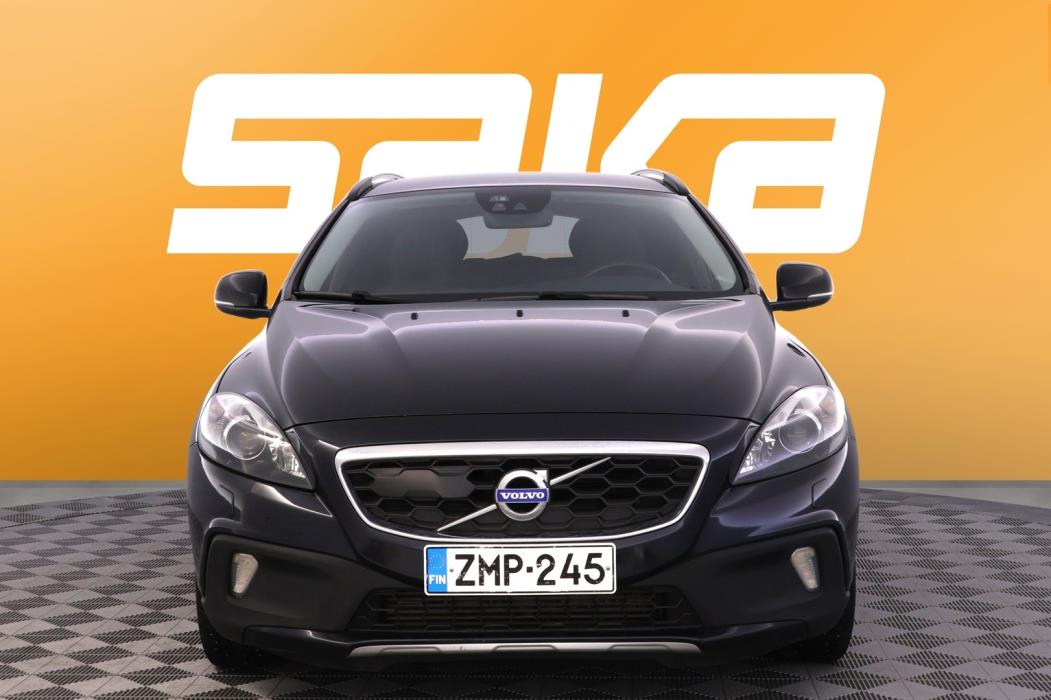 VOLVO V40 Cross Country 2016