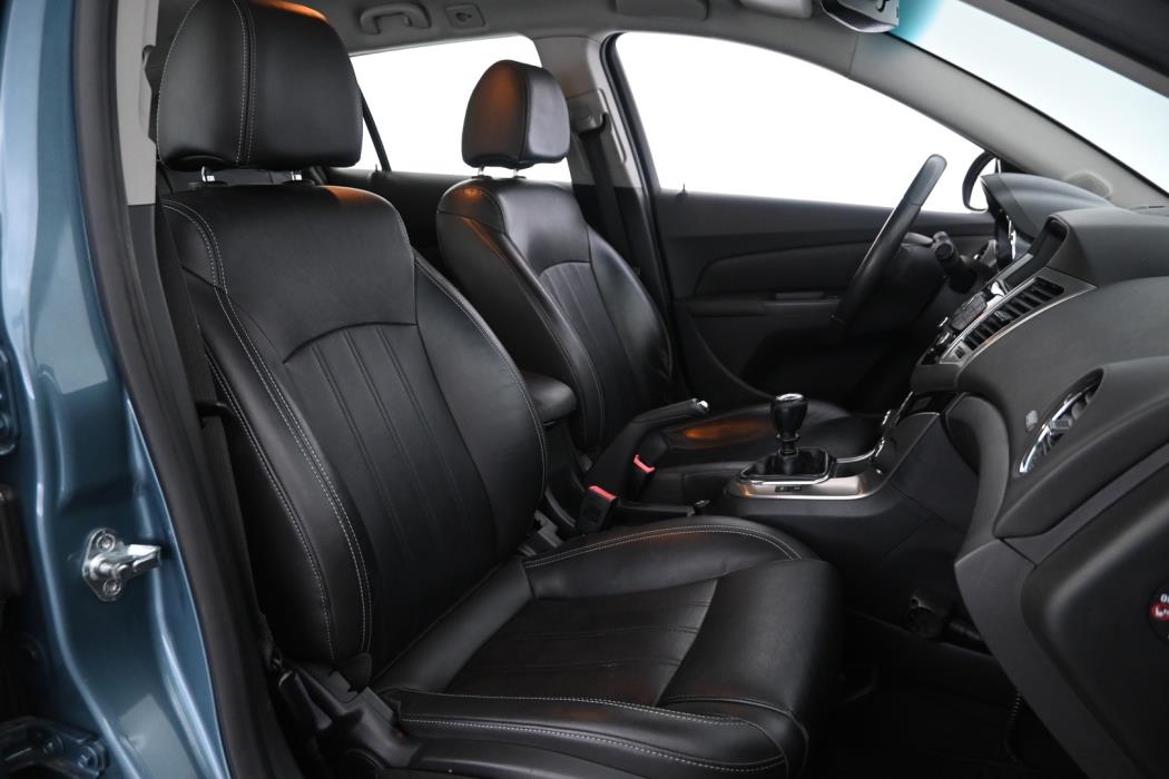 CHEVROLET Cruze 2013