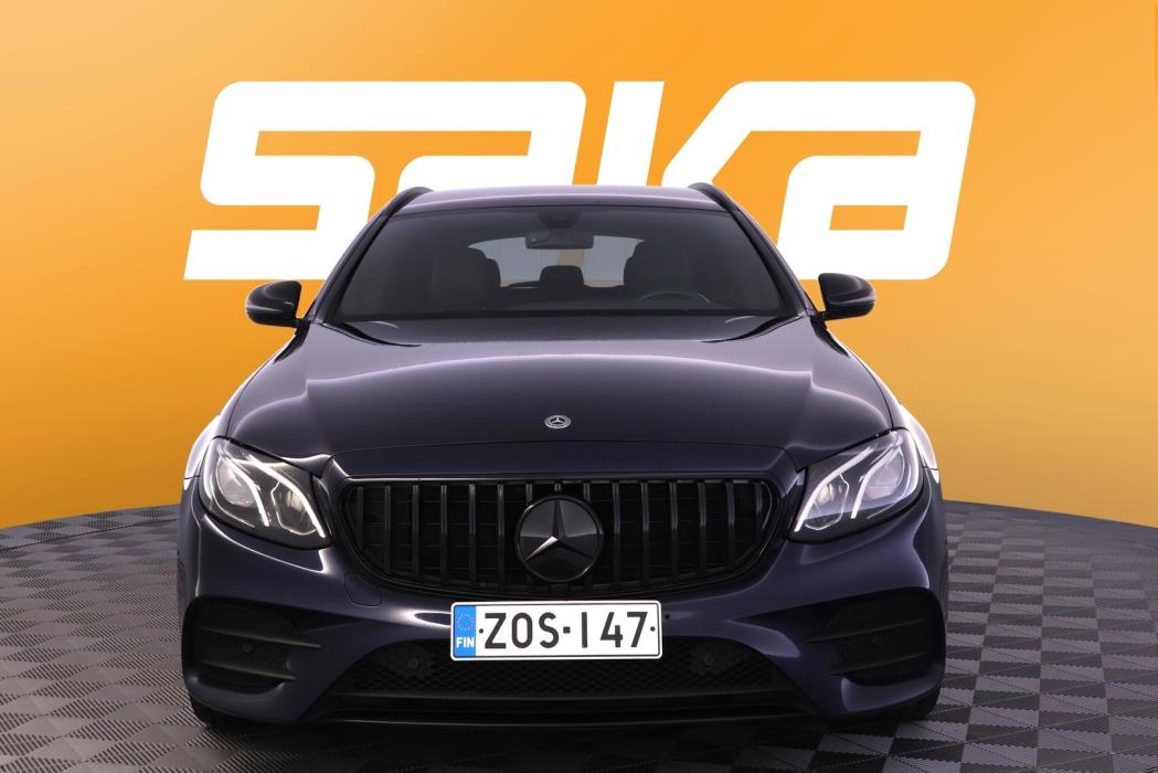 MERCEDES-BENZ E 2019