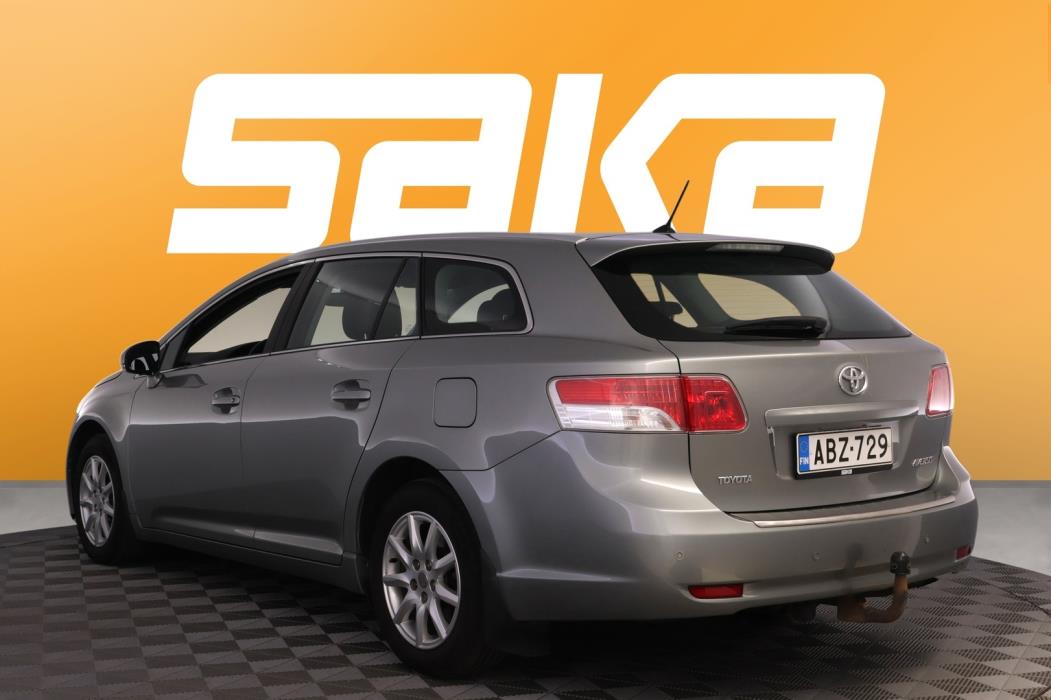 TOYOTA Avensis 2009