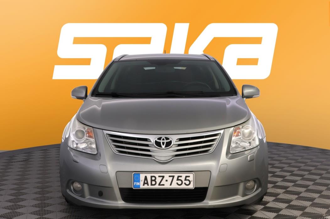 TOYOTA Avensis 2009
