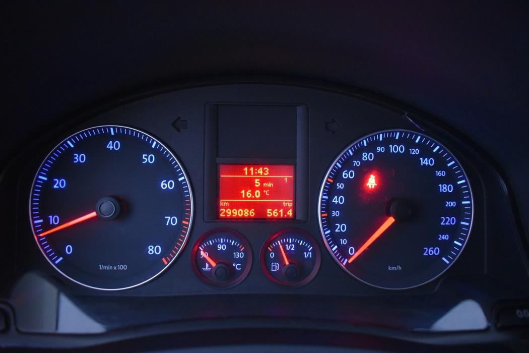 VOLKSWAGEN Golf 2008