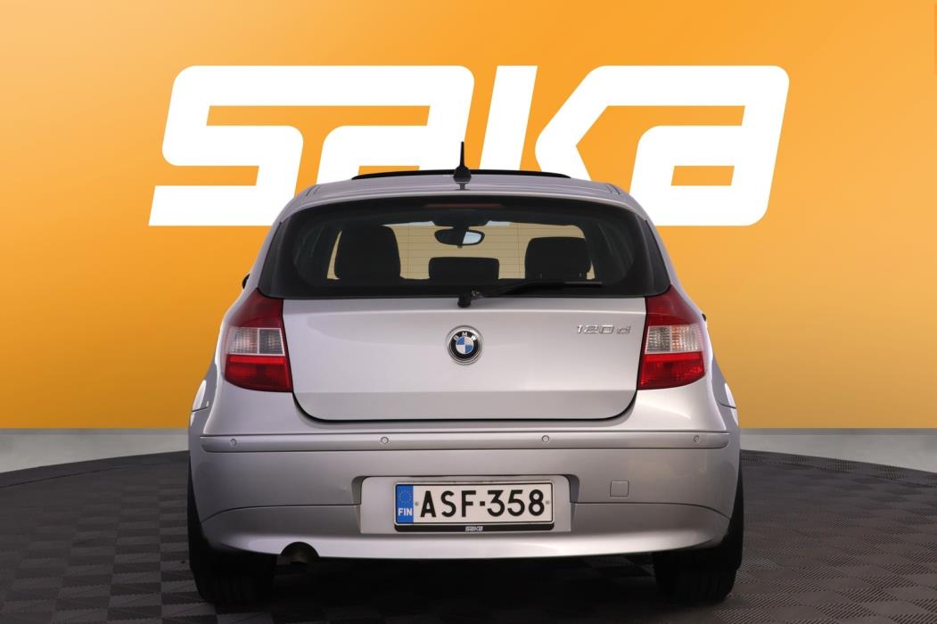BMW 120 2004