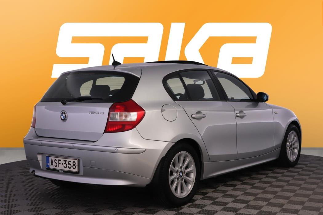 BMW 120 2004
