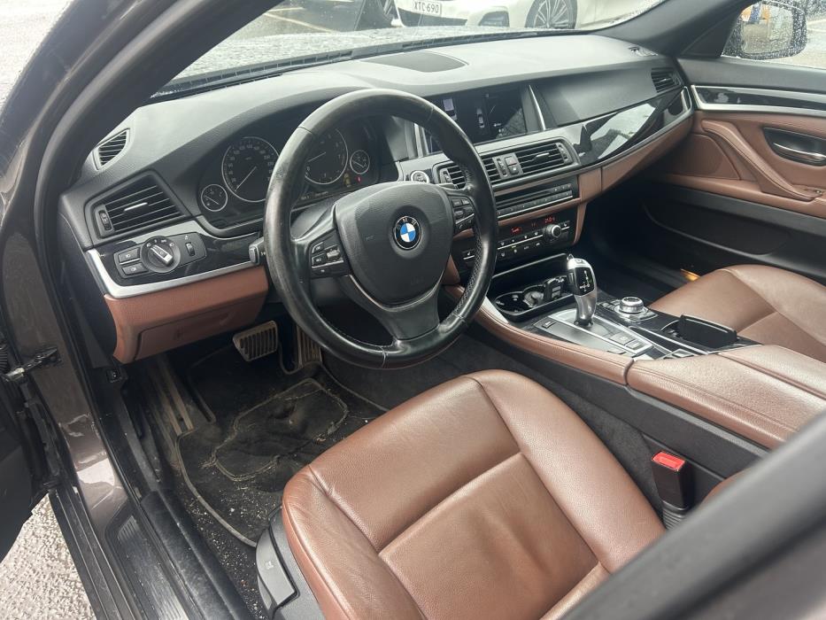 BMW 523 2010