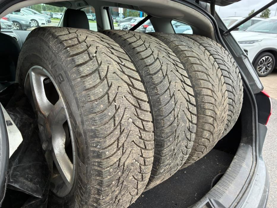 NISSAN Qashqai 2012