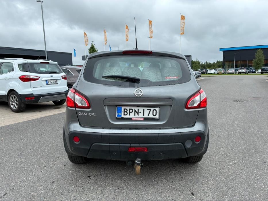 NISSAN Qashqai 2012