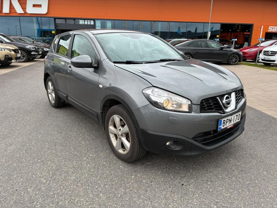 NISSAN Qashqai 2012